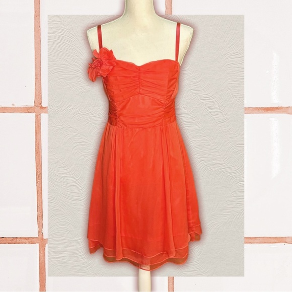 NWT Nanette Lepore Coral Silk ‘Tap’ Mini Dress With Removable Straps & Flower - Picture 1 of 11